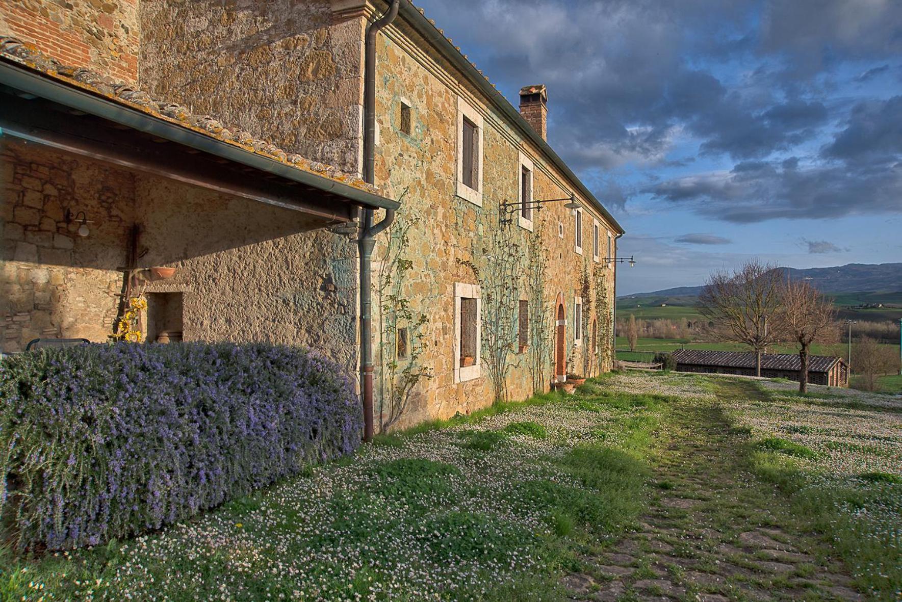 Agriturismo Le Sorbelle D'Orcia Con Piscina Pienza Exteriör bild