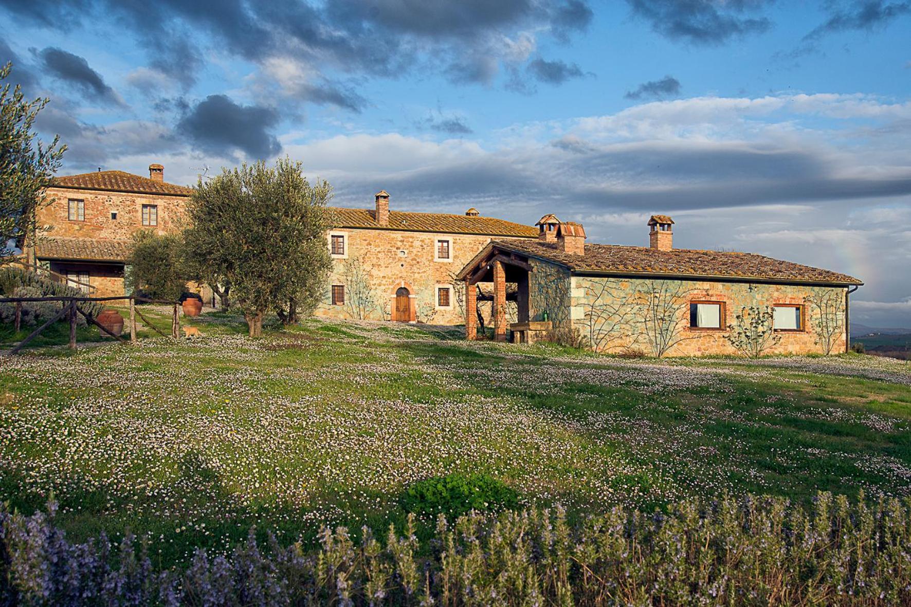 Agriturismo Le Sorbelle D'Orcia Con Piscina Pienza Exteriör bild