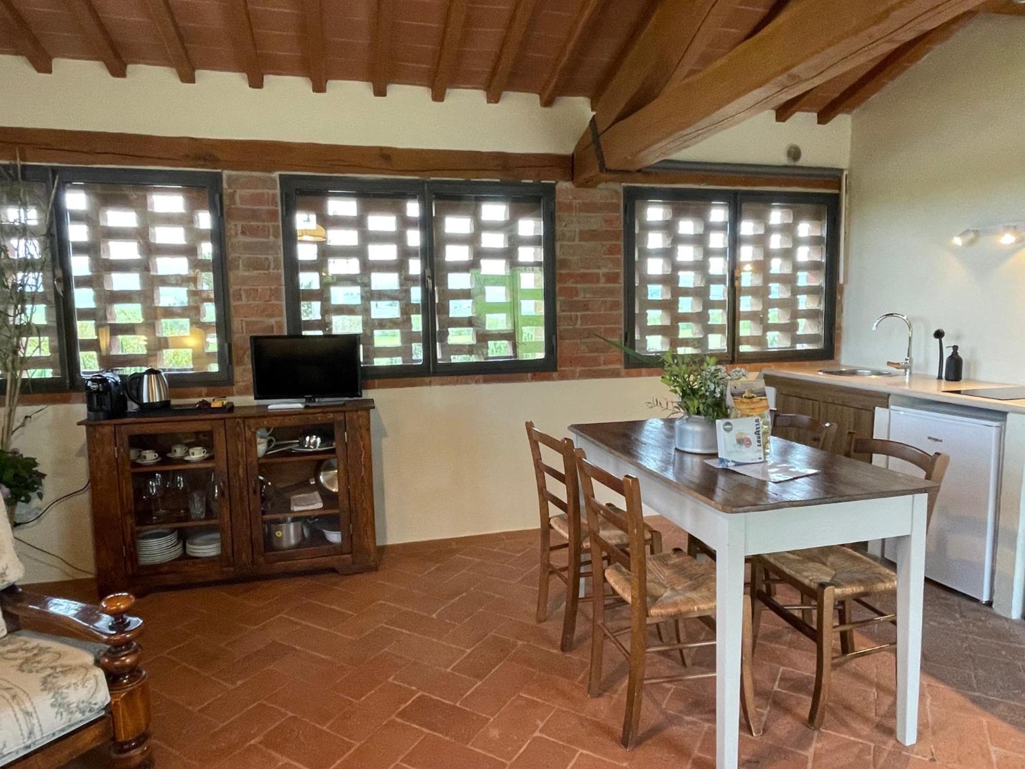 Agriturismo Le Sorbelle D'Orcia Con Piscina Pienza Exteriör bild